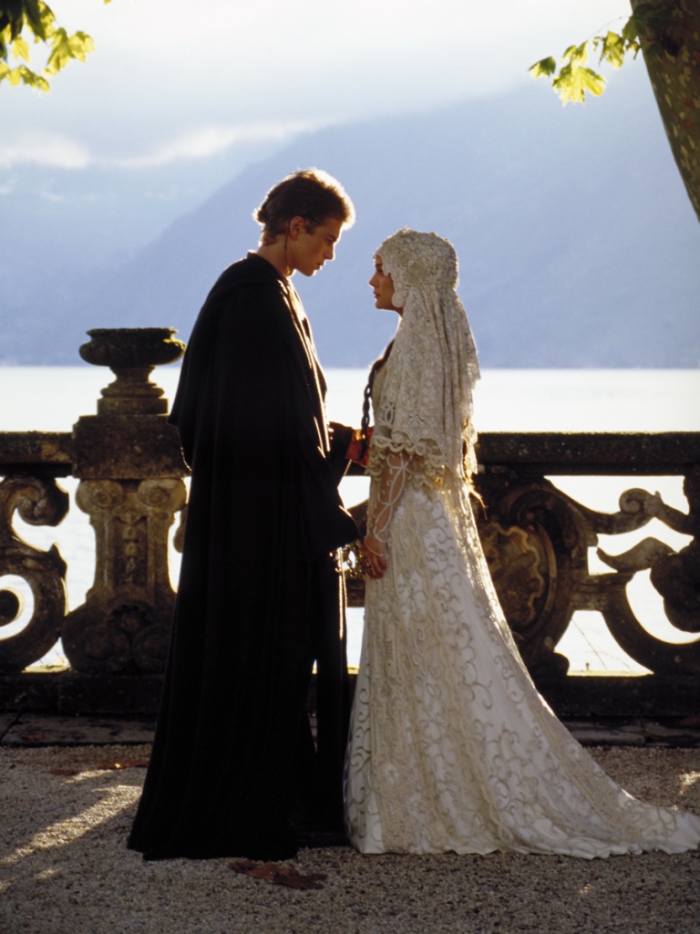 https://www.wedding-magazine.ru/images/articles/53492/gallery/padme_suknia_slubna_53d5f1cb0f4f3d37ef2f233356501997.jpg