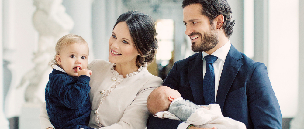 Королеская семья: Принц Швеции Карл Филипп и принцесса София показали новый портрет сына
