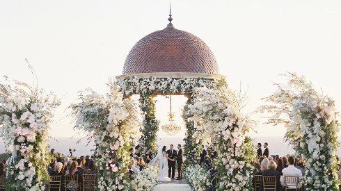 Свадебные цветочные арки