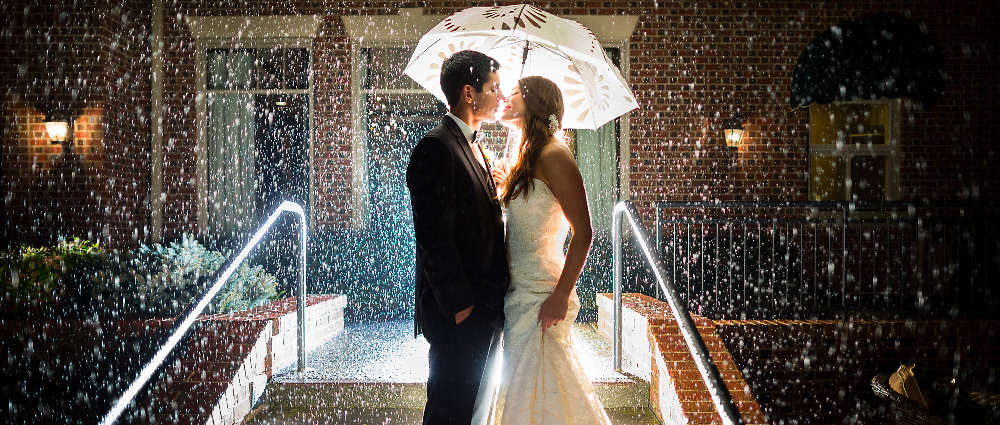 Дождь в день свадьбы: 5 поводов этому порадоваться