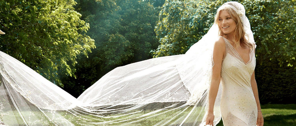 Платье дня: свадебное платье Кейт Мосс