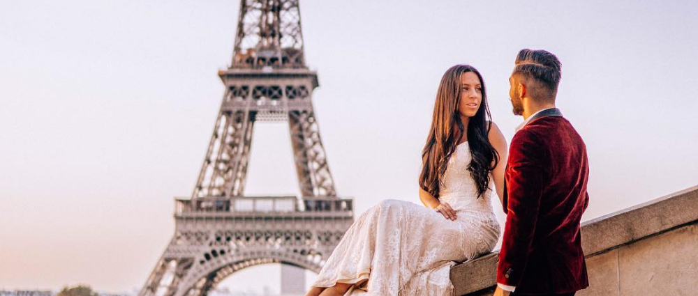 Молодожены устроили фотосессию в 33 странах мира: медовый месяц длиною в год
