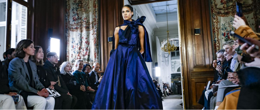 Лучшие платья с показа Elie Saab в Париже: блестки, перья и банты