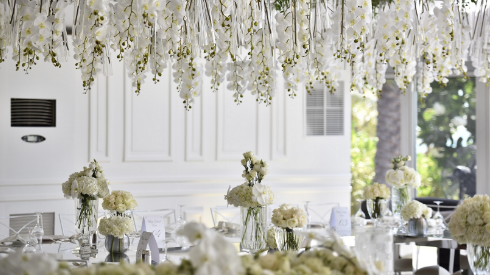 Почему вам стоит использовать орхидею в свадебном декоре
