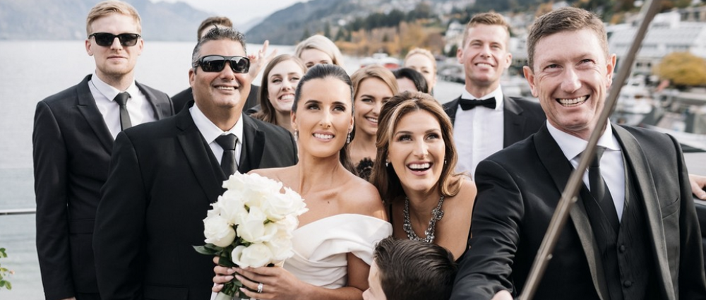 Смартфоны на свадьбе: 15 интересных фотоидей