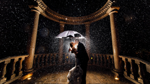 Почему дождь на свадьбе — к счастью