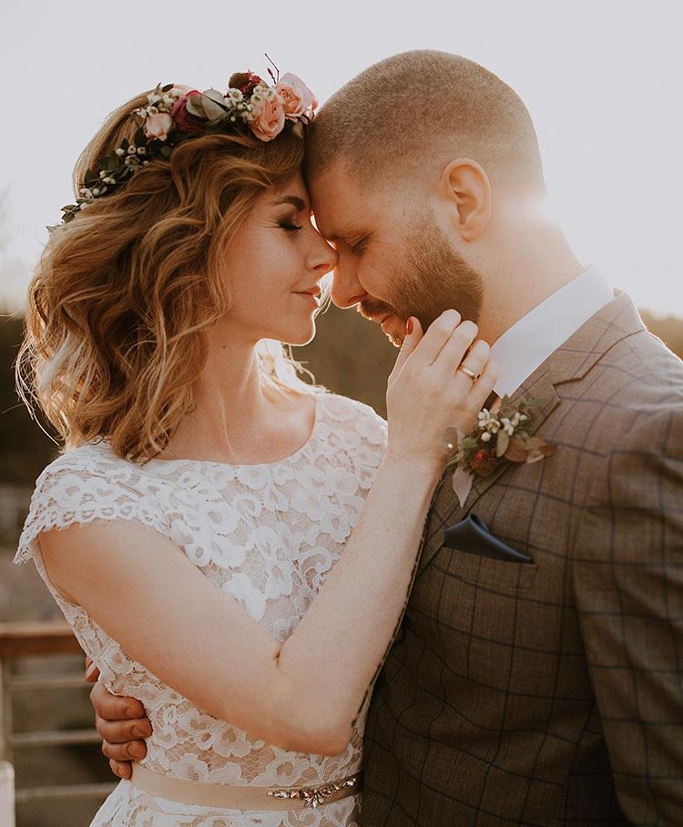 Неформальные свадебные образы оригинальные наряды для