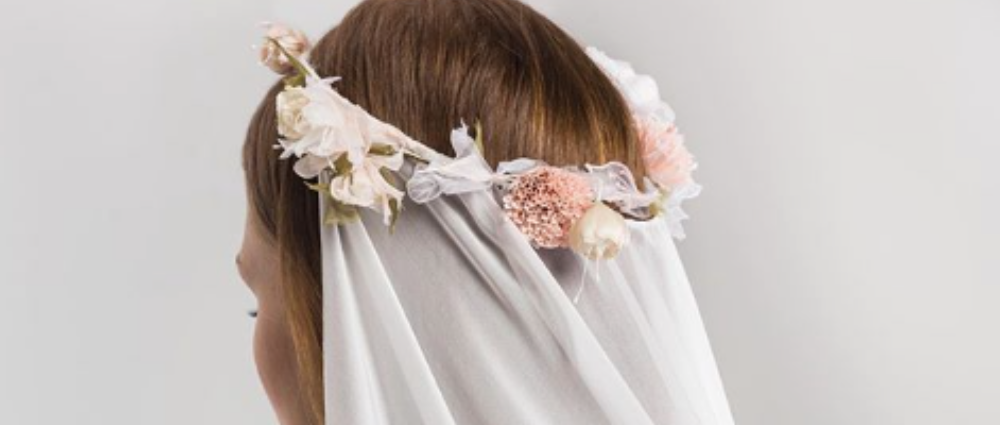 Свадебный аксессуар в Instagram: для невест, которые перенесли свадьбу