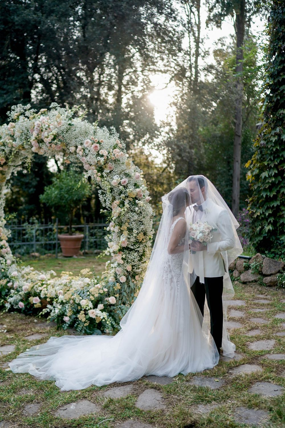 Принцесса Беатрис официально отменила свадьбу с Эдоардо Мапелли ...