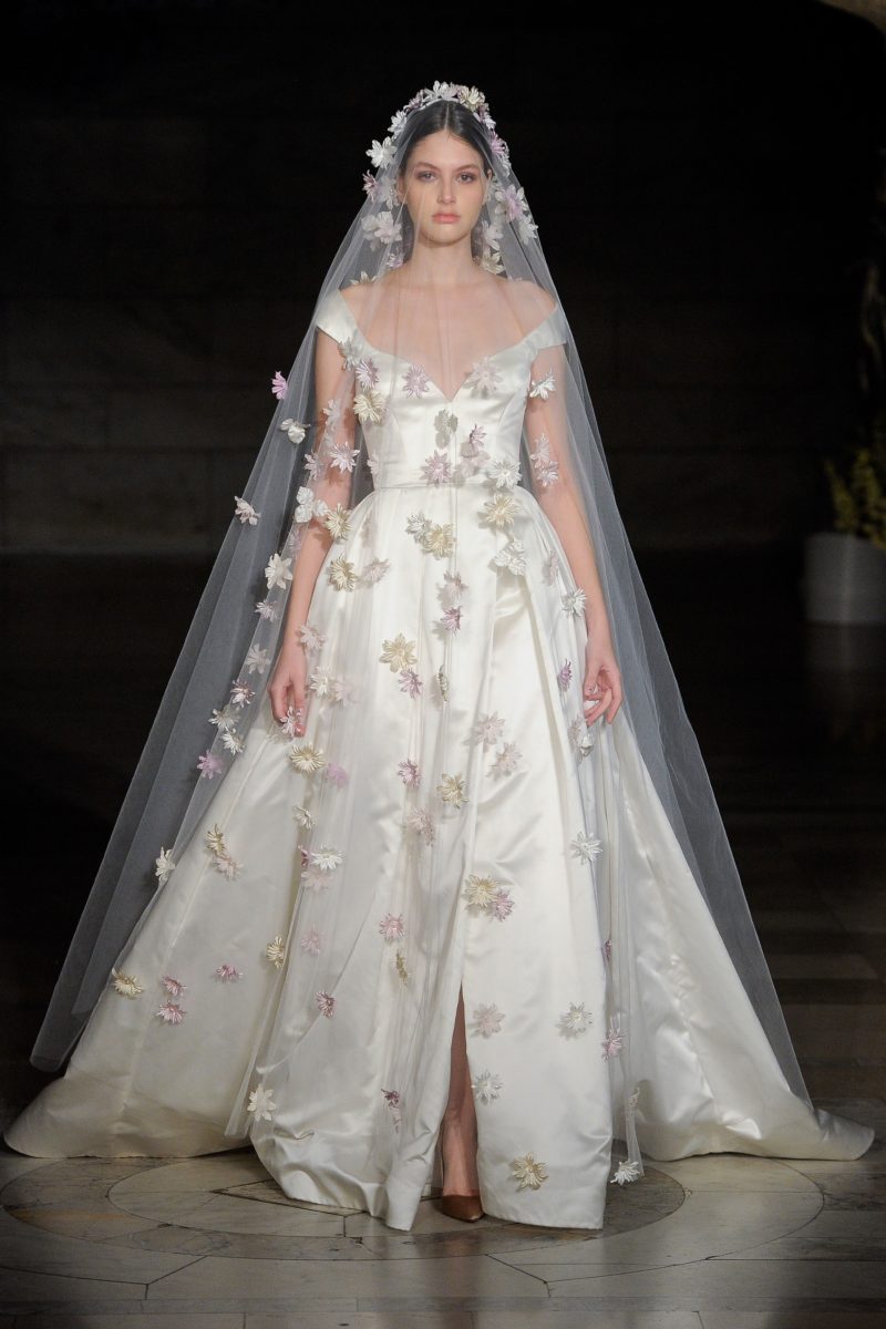 Ð?Ð°Ñ?Ñ?Ð¸Ð½ÐºÐ¸ Ð¿Ð¾ Ð·Ð°Ð¿Ñ?Ð¾Ñ?Ñ? reem acra bridal 2019