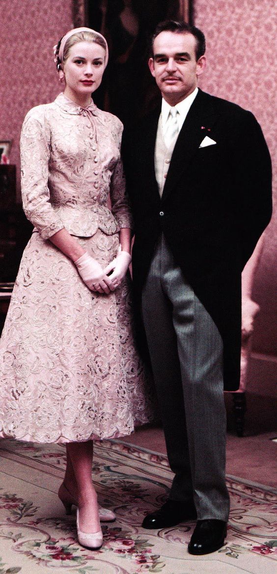 Grace Kelly e il principe Ranieri  cerimonia civile - 18 Aprile 1956