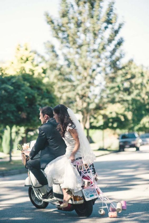 Bride and Groom ...Vroooom! #vespa #wedding