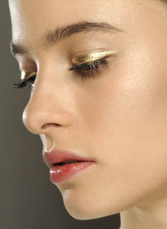 Predicting gold metallic eyeshadow being a big beauty look for #aw14 #beauty trends