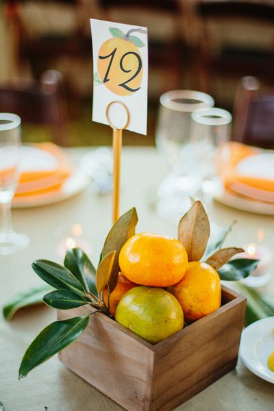 citrus centerpiece | Sunglow Photography