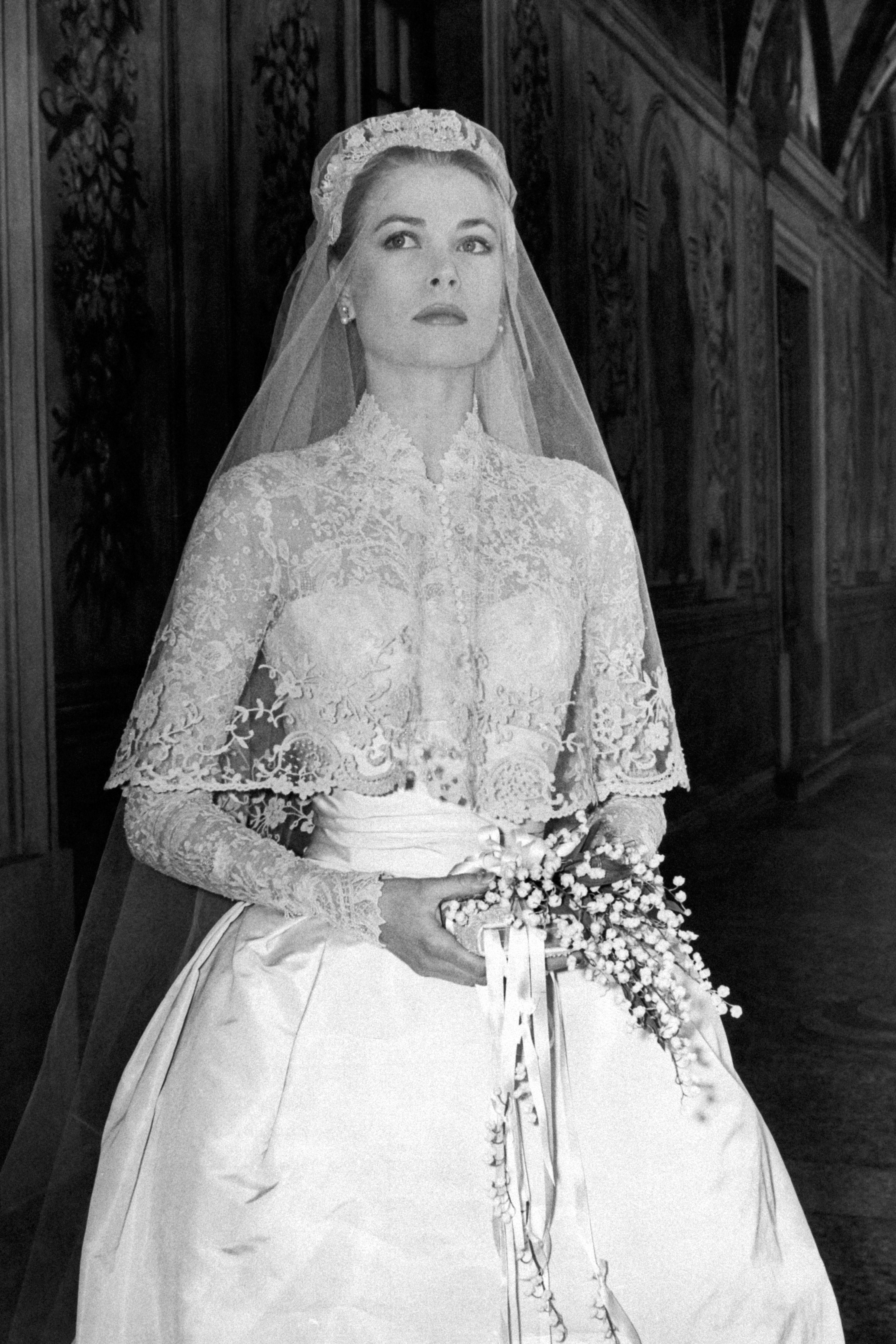 grace kelly wedding dress 