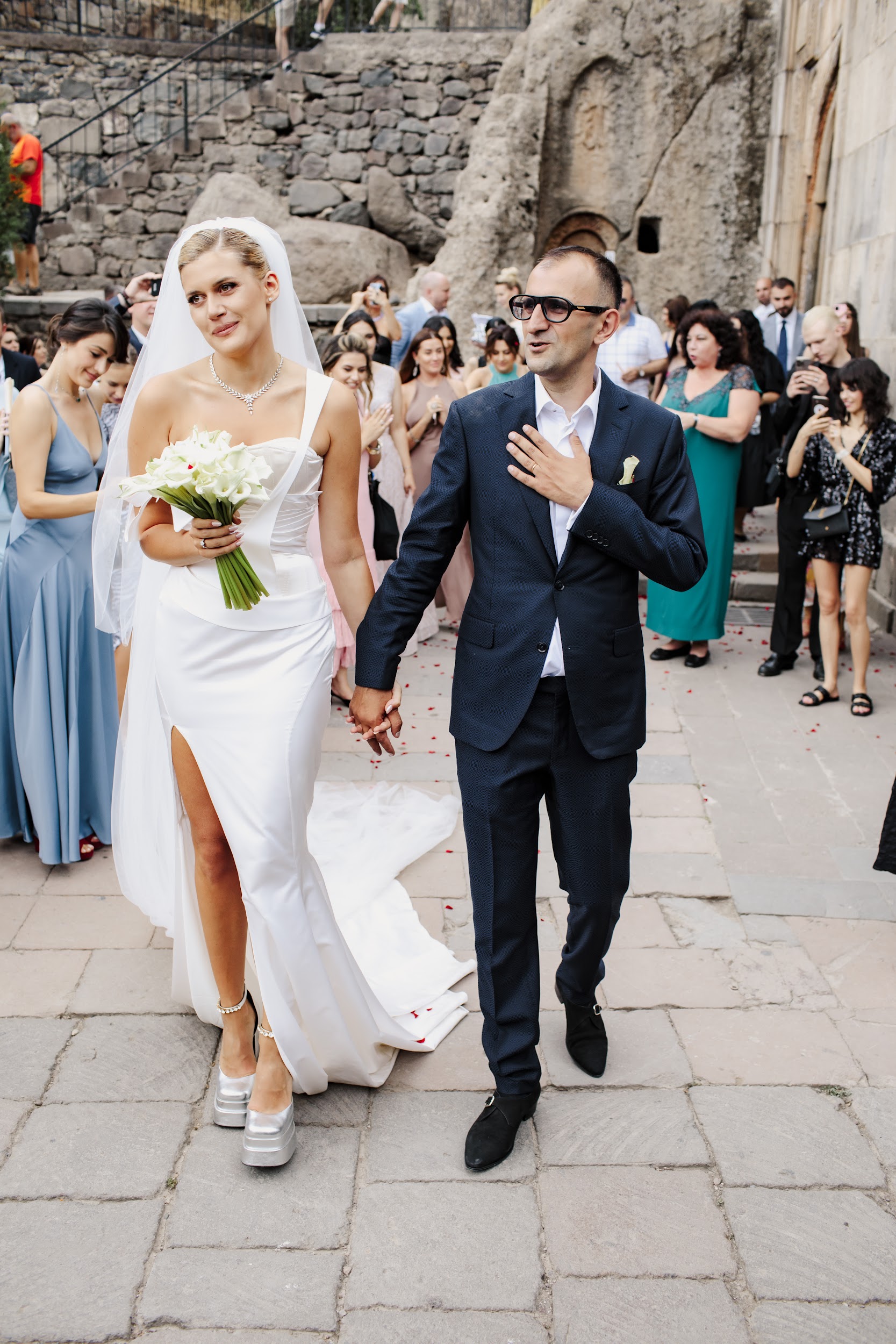 Свадьба блоггеров. Любятинка свадебное платье черное. Черная свадьба. Свадьба блоггеров. Любятинка свадебное платье черное.