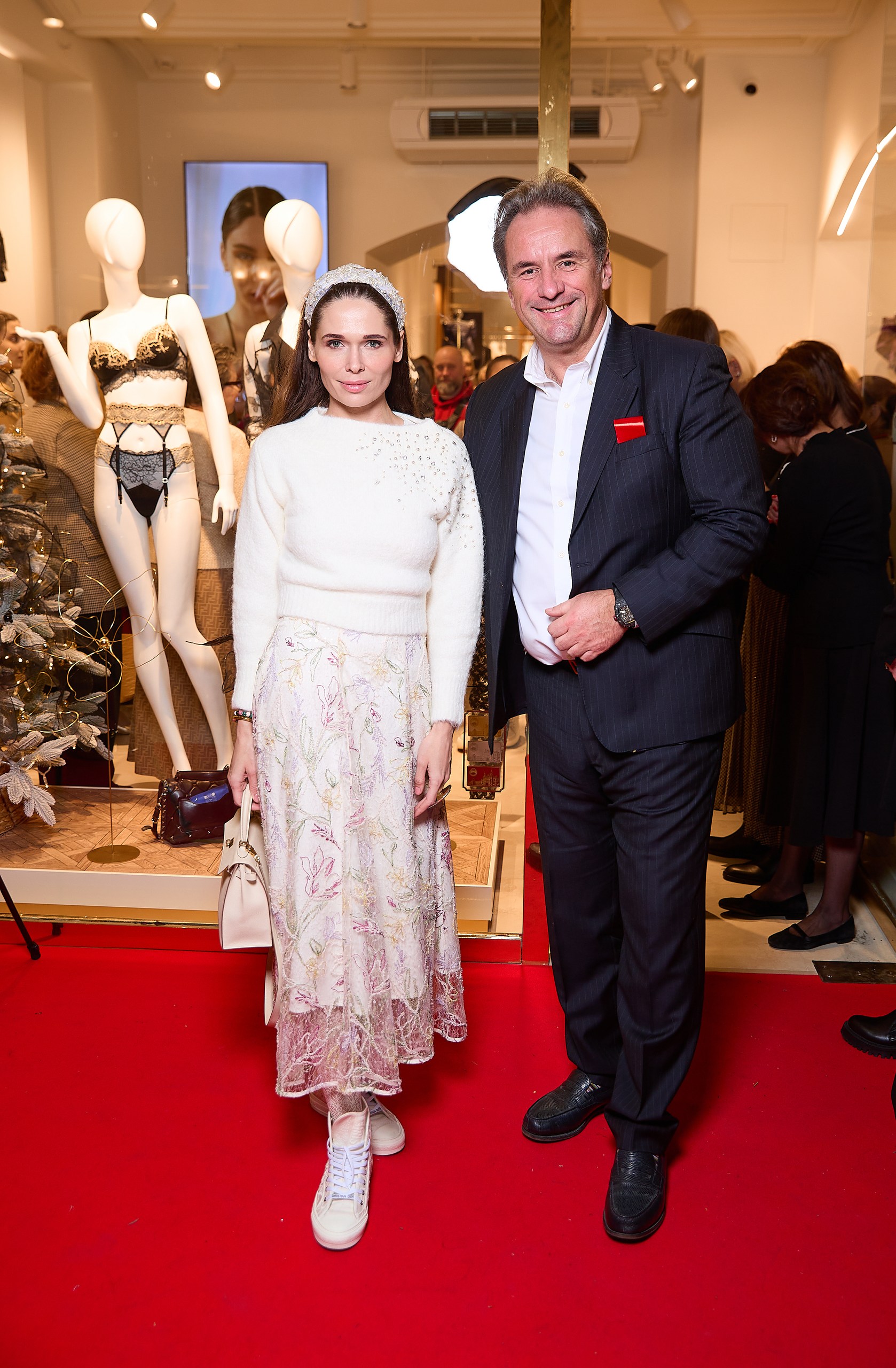 Полина Аскери и Оливье Пике на вечере в честь открытия бутика Lise Charmel в ГУМе