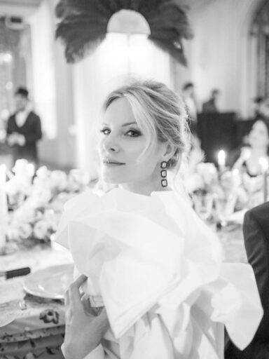 <b><strong>Виктория Курсова-Оливьери</strong></b><br />владелица итальянского агентства PALAZZOEVENTI, организовавшего свадьбу Синди Бруна и Блонди Барути